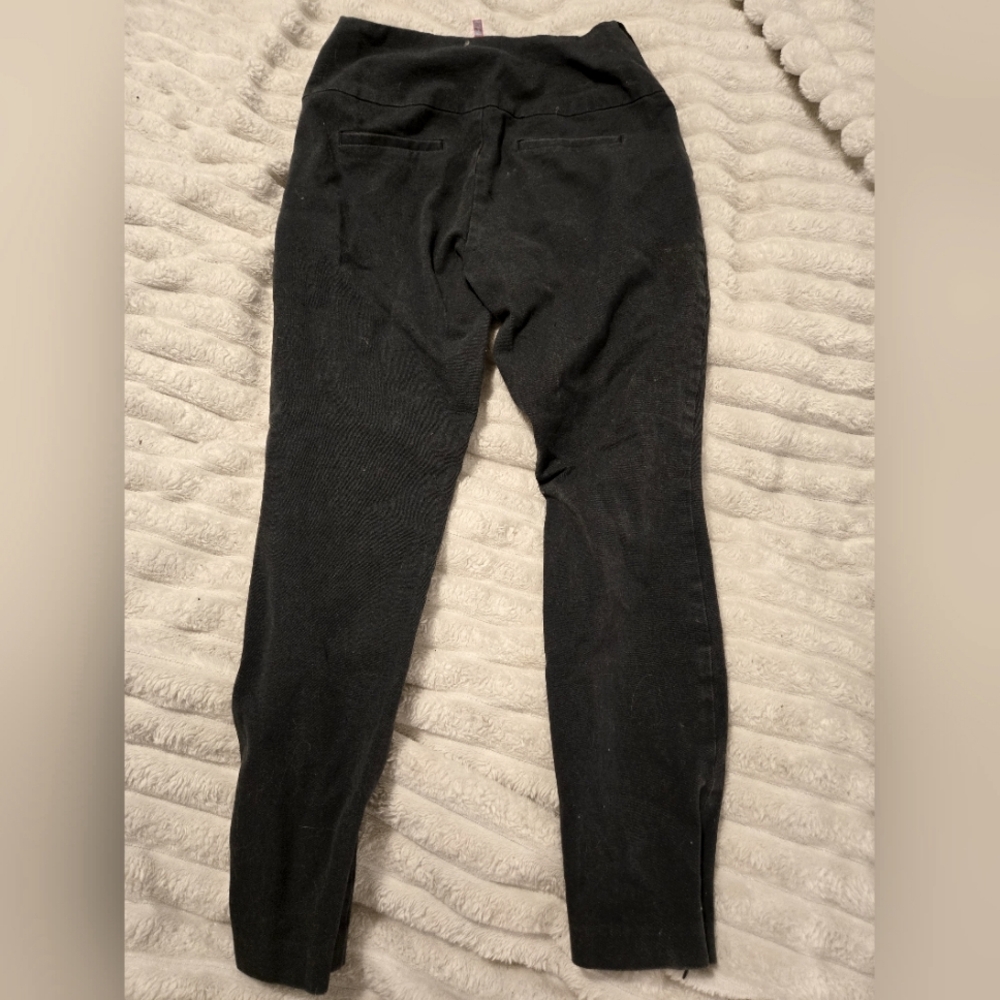 Spanx Leather-Like Ankle Skinny Pants in Dark Charcoal - Size Medium - Picture 3 of 4